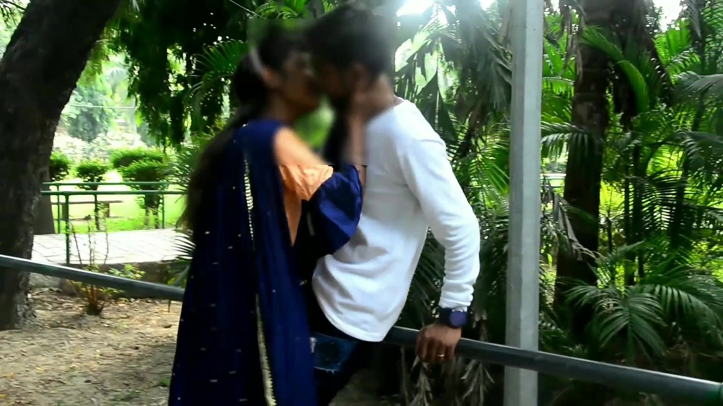 Desi Lovers Hard Kissing, Boobs Press, Ass Press in Public Park