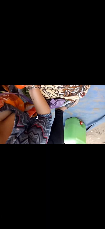 Desi MILF downblouse melons show in market