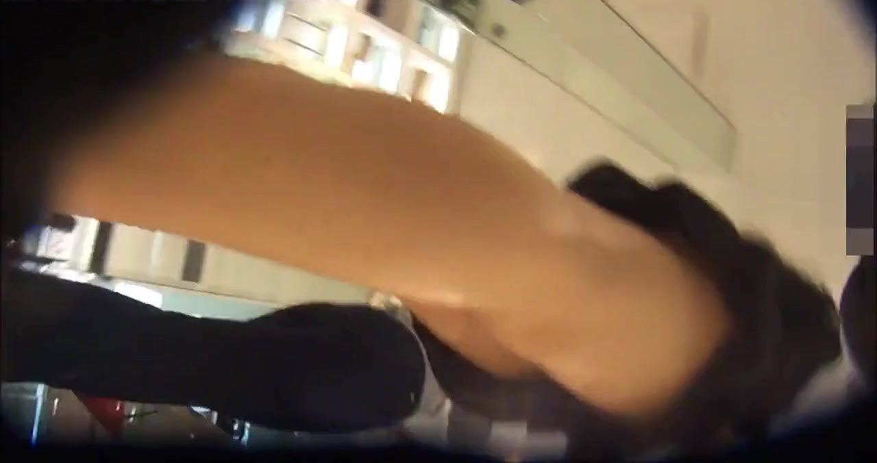 Desi teen upskirt spy