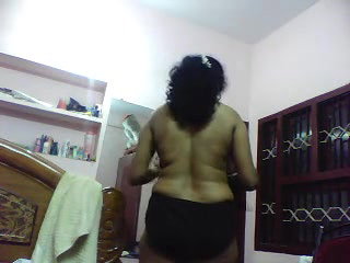 desi wife anuradha changing dress