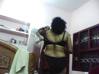 desi wife anuradha changing dress