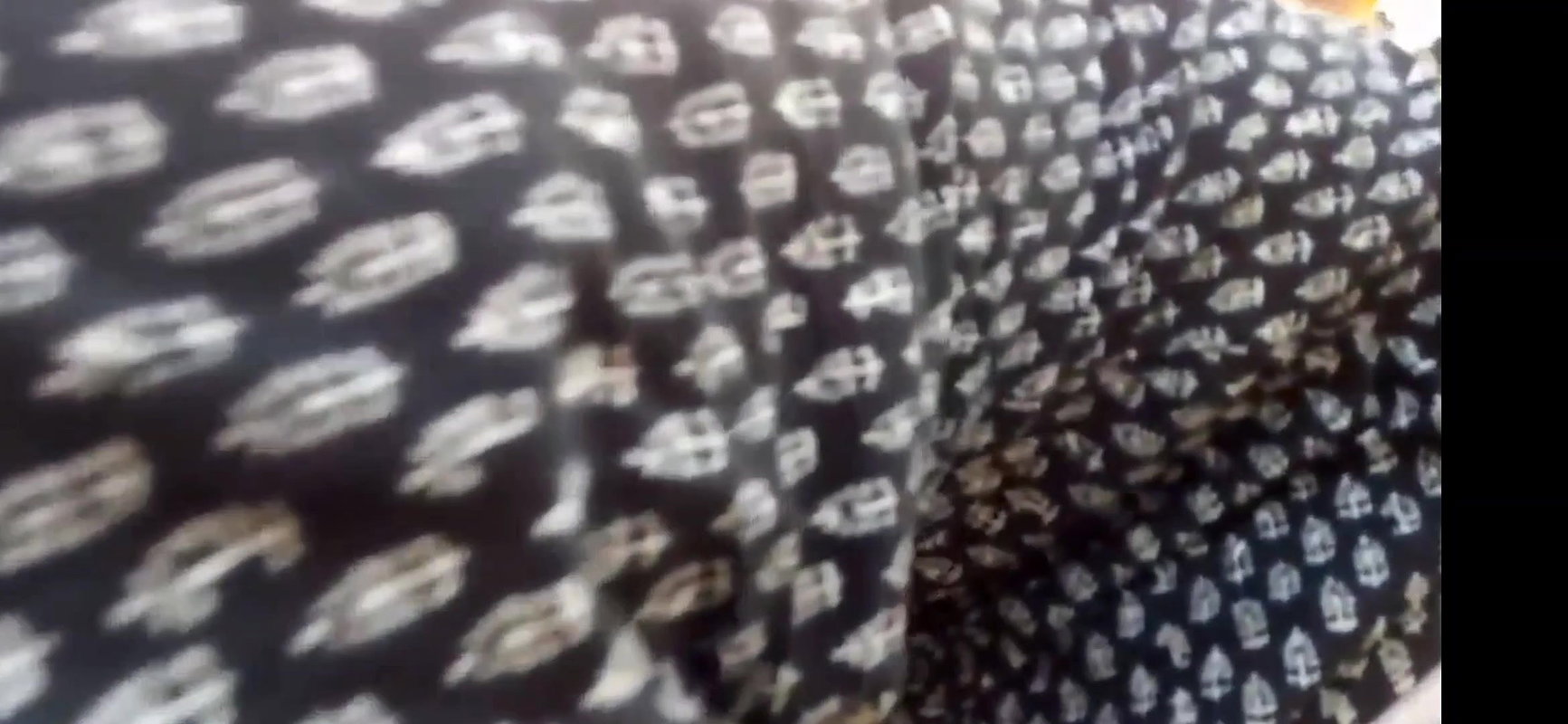 Desi woman milky boobs hanging – voyeur closeup capture