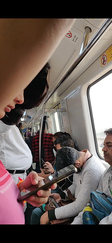 Desi young babe heavy round boobs closeup