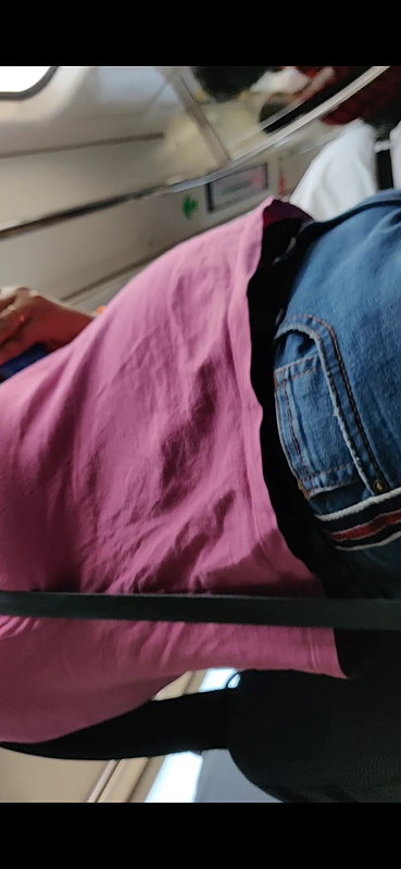 Desi young babe heavy round boobs closeup