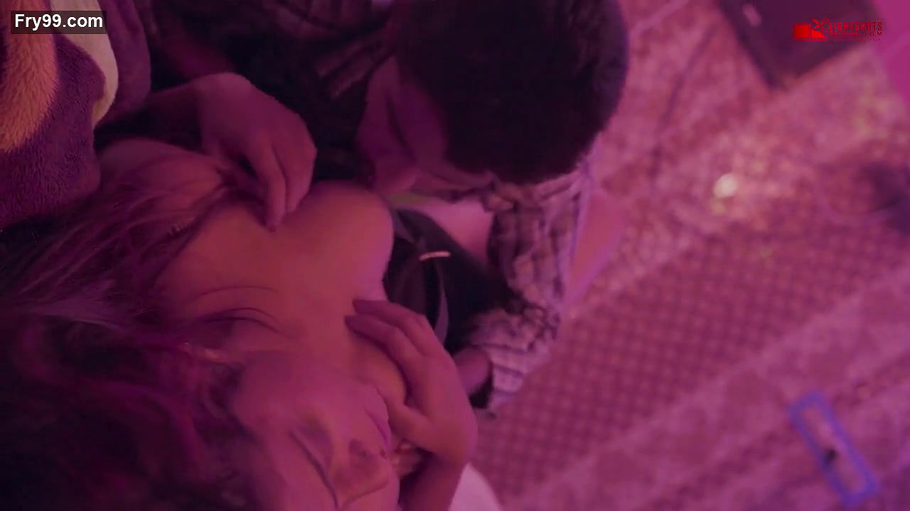 Khandar ke Paas (2020) UNCUT Hindi Hot Short Film all Epi