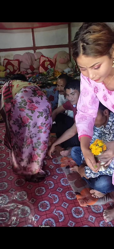 Downblouse huge melons display