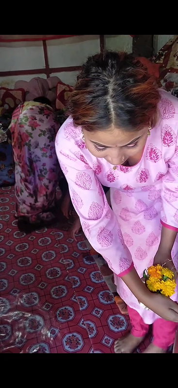 Downblouse huge melons display