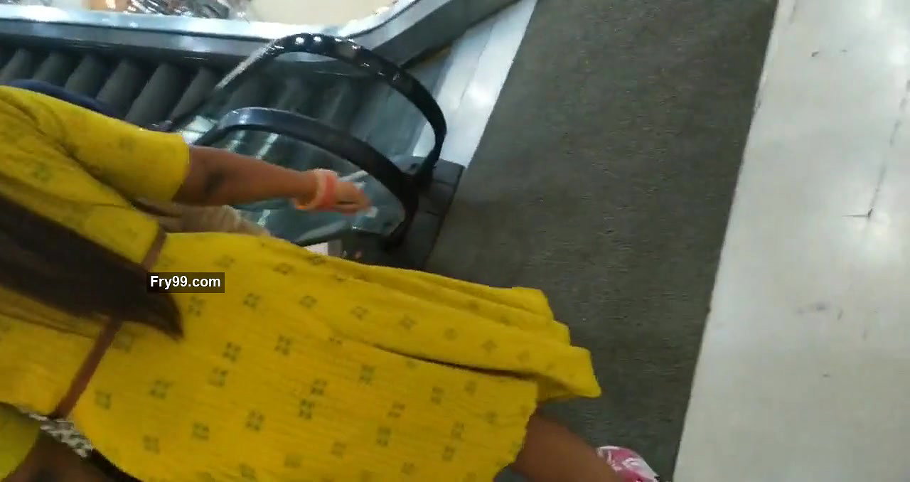 Indian Newly Married chick Upskirt