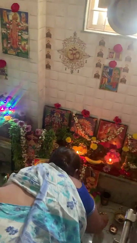 Maami ass kundi bending pooja as5