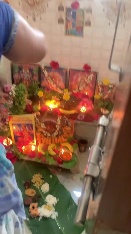 Maami ass kundi bending pooja as5