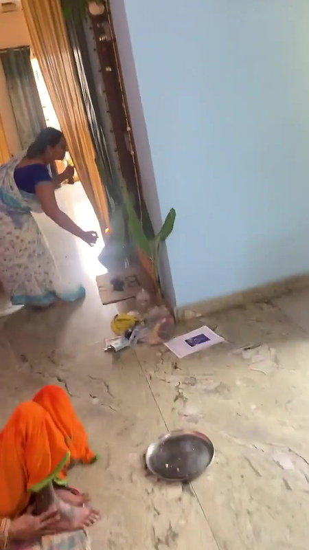 Maami ass kundi bending pooja as5