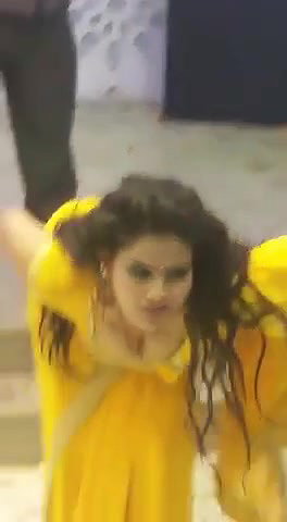 Mast Big Booby Girl Party Dance Showing Cleavage