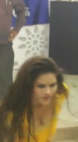 Mast Big Booby Girl Party Dance Showing Cleavage