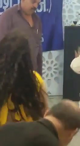 Mast Big Booby Girl Party Dance Showing Cleavage