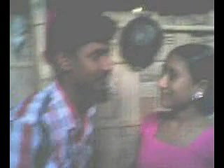 saharanpur girl kissing and boobs pressed