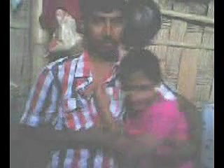 saharanpur girl kissing and boobs pressed