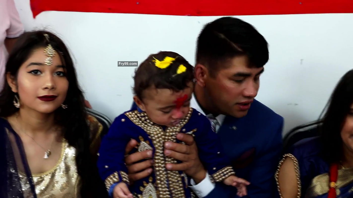 Sexy nepali Milf Big Navel and Boob Sideview