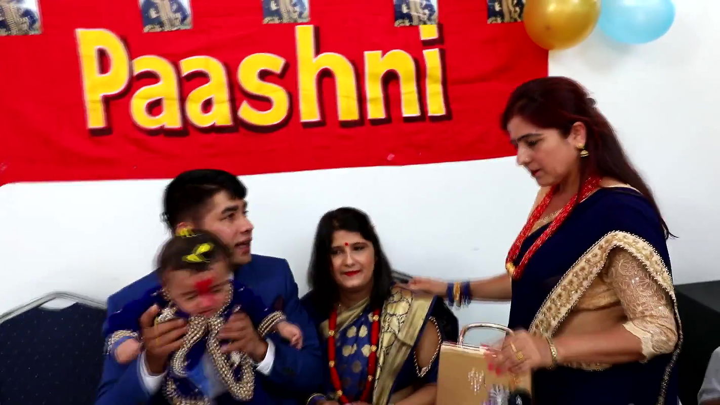 Sexy nepali Milf Big Navel and Boob Sideview