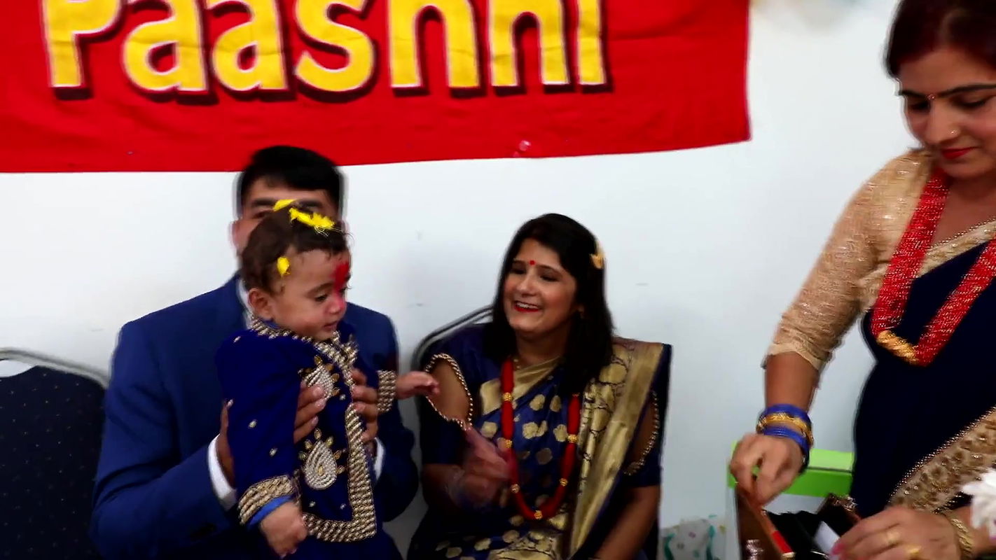 Sexy nepali Milf Big Navel and Boob Sideview