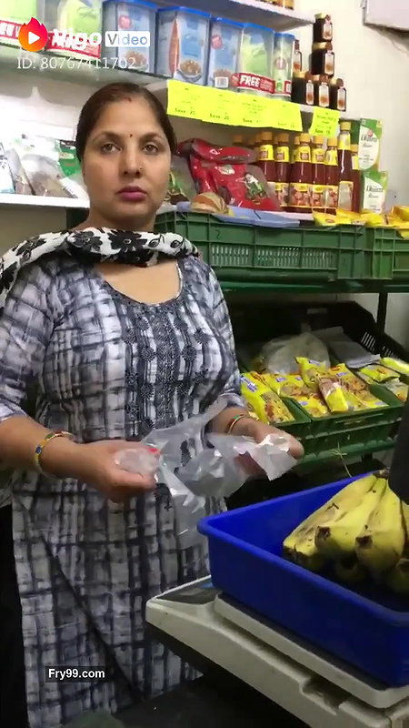 shopkeeper aunty huge boobs in black churidhar