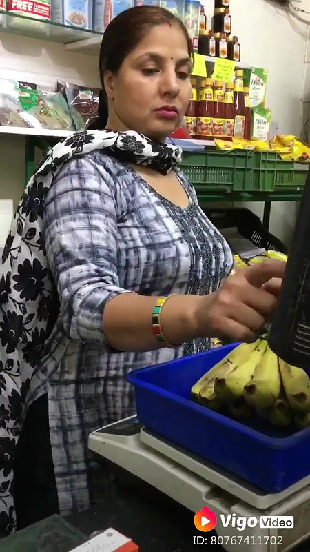 shopkeeper aunty huge boobs in black churidhar
