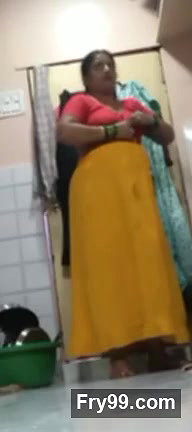 spying bhabhi 3