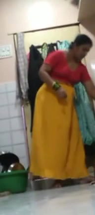 spying bhabhi 3