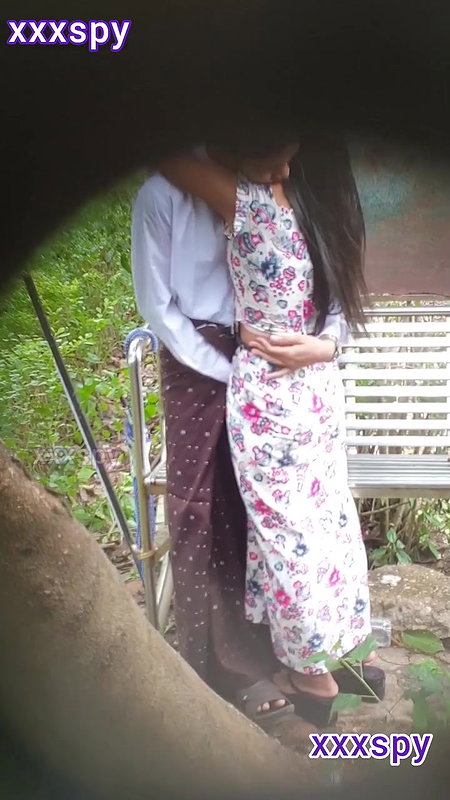 Teen couple smooching and Ass pressing outdoor – voyeur capture