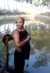 village aunty dress change in pond after bath