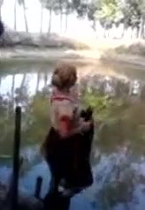 village aunty dress change in pond after bath