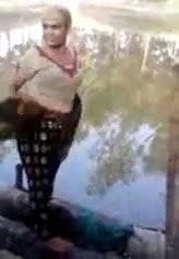 village aunty dress change in pond after bath