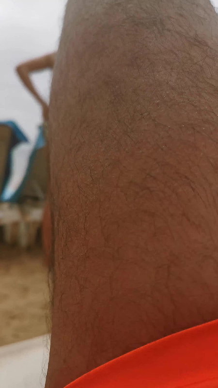 Voyeur click of 2 babes in bikini on the beach