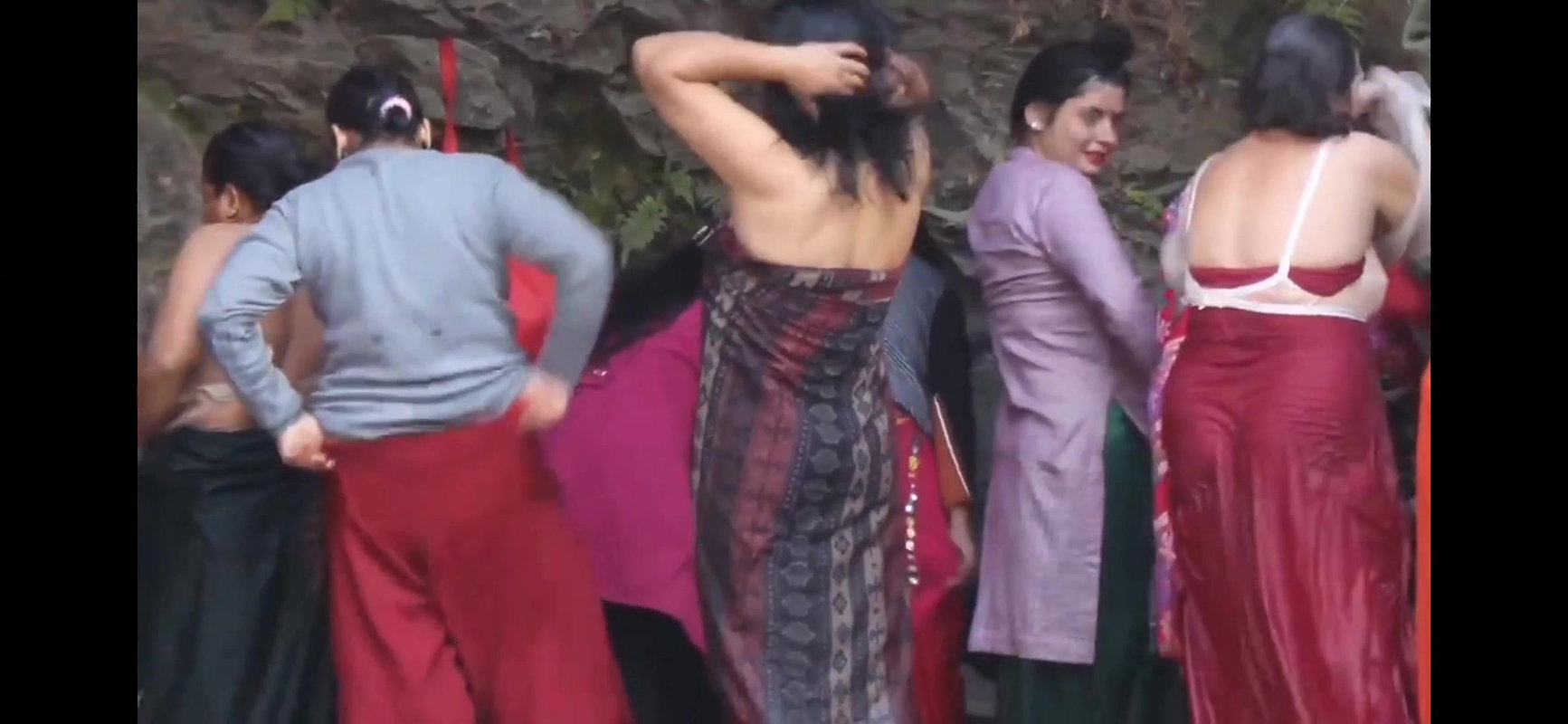 Women bra bare back ass cleavage visible