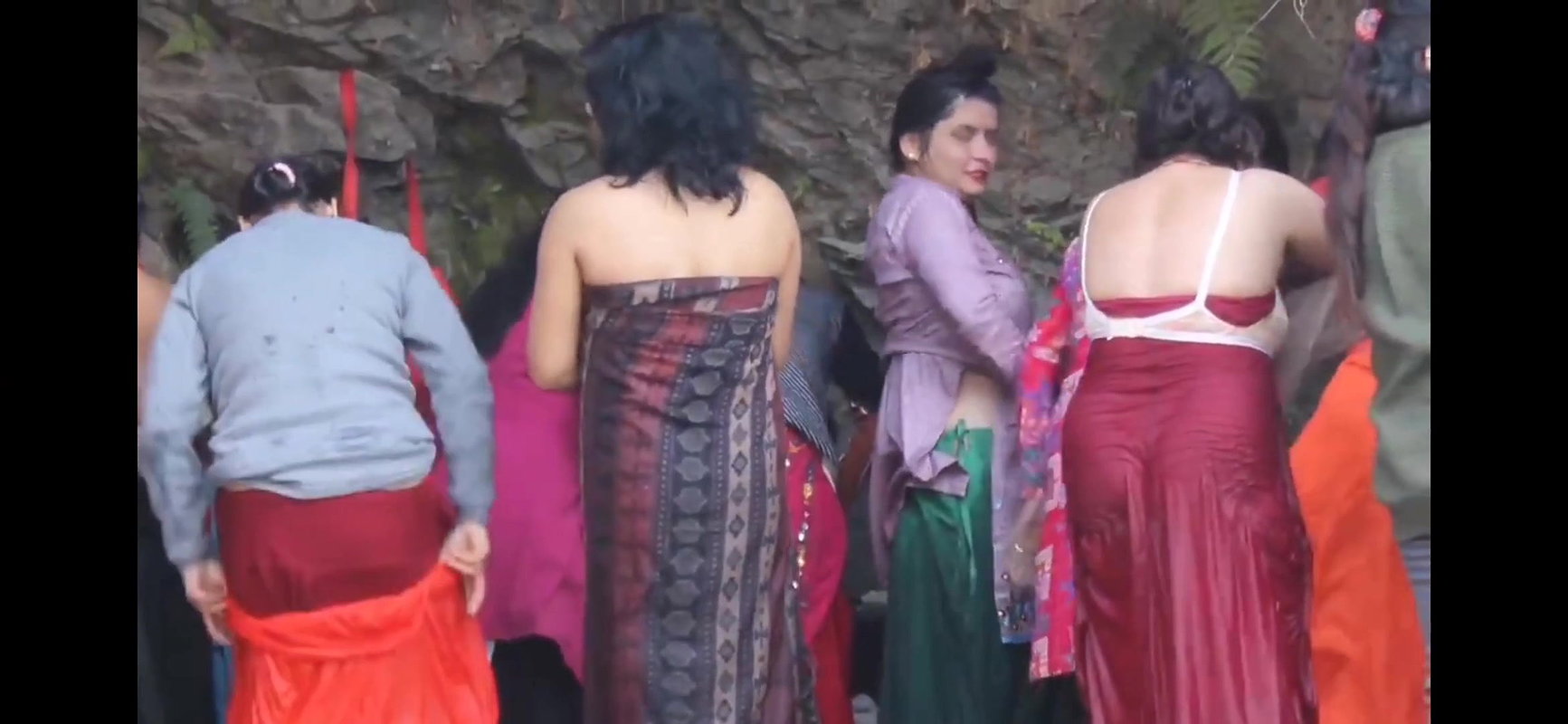 Women bra bare back ass cleavage visible