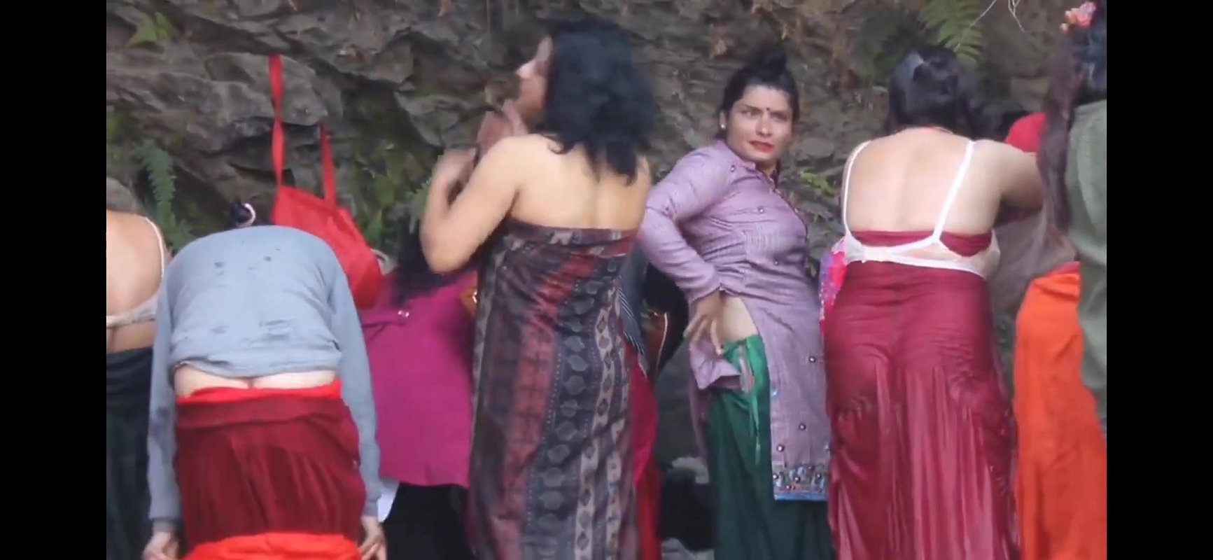 Women bra bare back ass cleavage visible