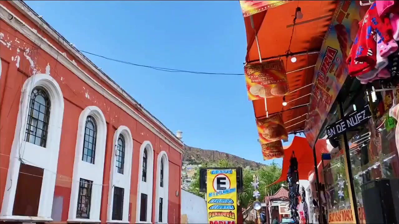 Young girl’s choot and Ass clear impression in tight dress