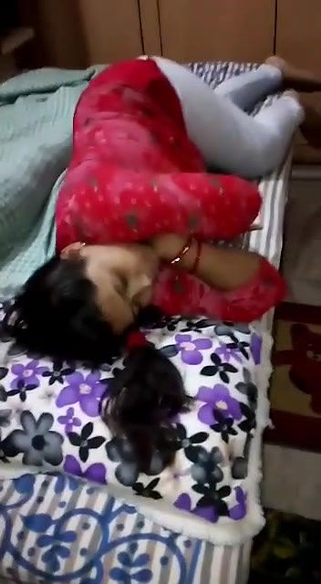 Beautiful Sleeping Bhabhi Captured by Devar