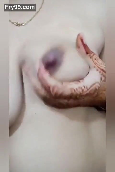 pk sexy aunty open her dress