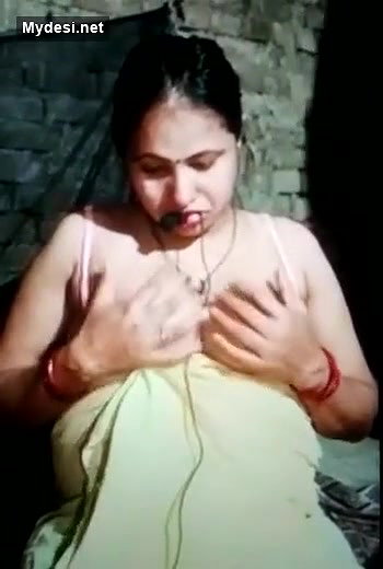 Desi village aunty on cam