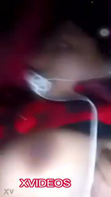 Bengali Girl Shows Her Boobs
