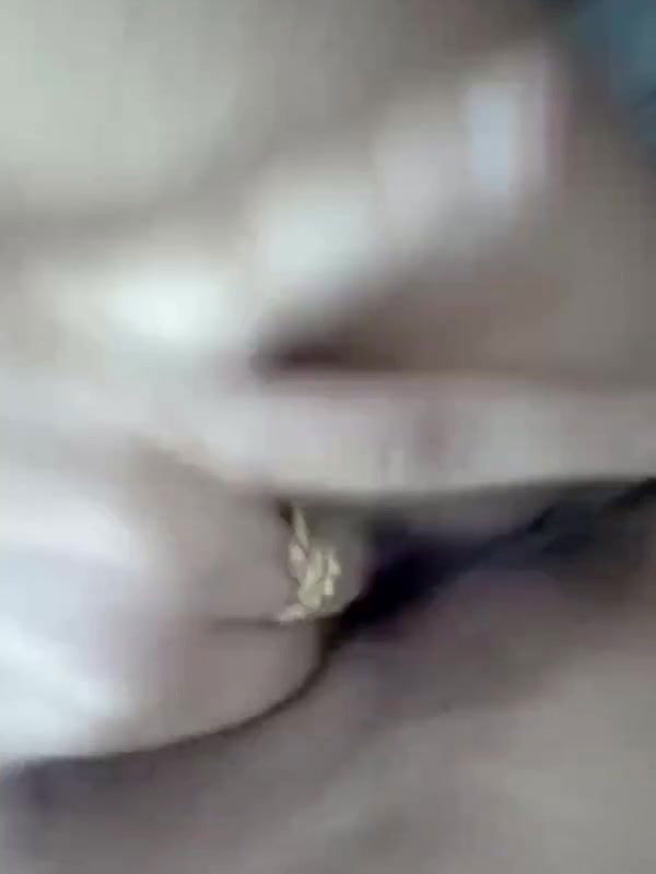 Horny Desi Babe Fingering Her Wet Pussy