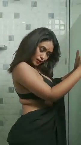 DESI BUSTY BEAUTY HOTNESS IN SEXY SAREE BRA BLOUSE