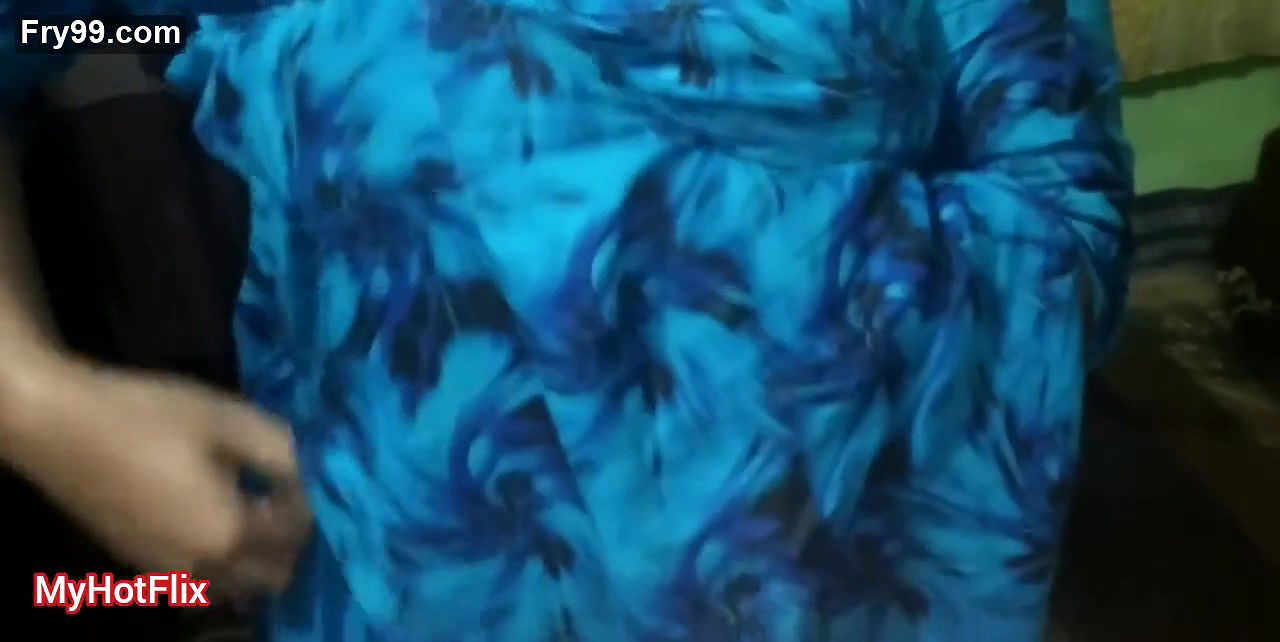 Desi Village Couple’s New Video Viral – My Hot Village Wife Showing her Sexy Body