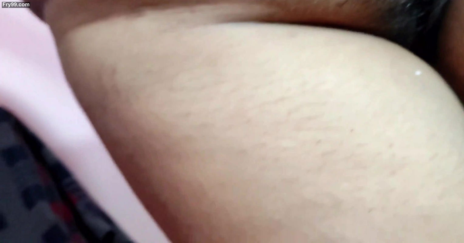 Didi Ne Chhote ko Apne Name Ki Muth Marte Pakda fir blackmel karke chudaya