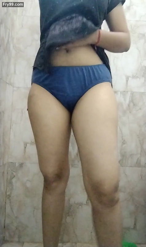 Hot indian girl bathing new year