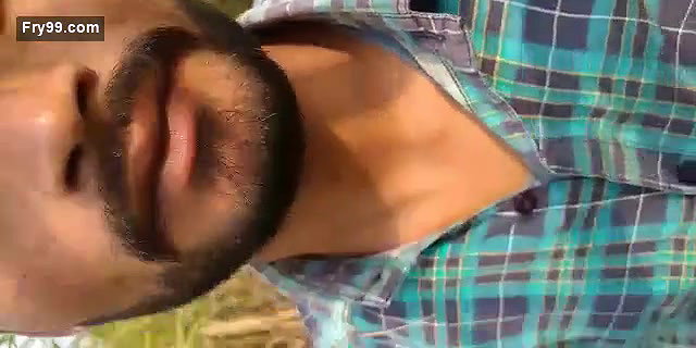 Desi lover caught on outdoor