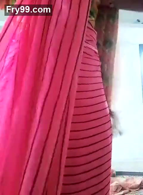 Swetha tamil wife saree strip show