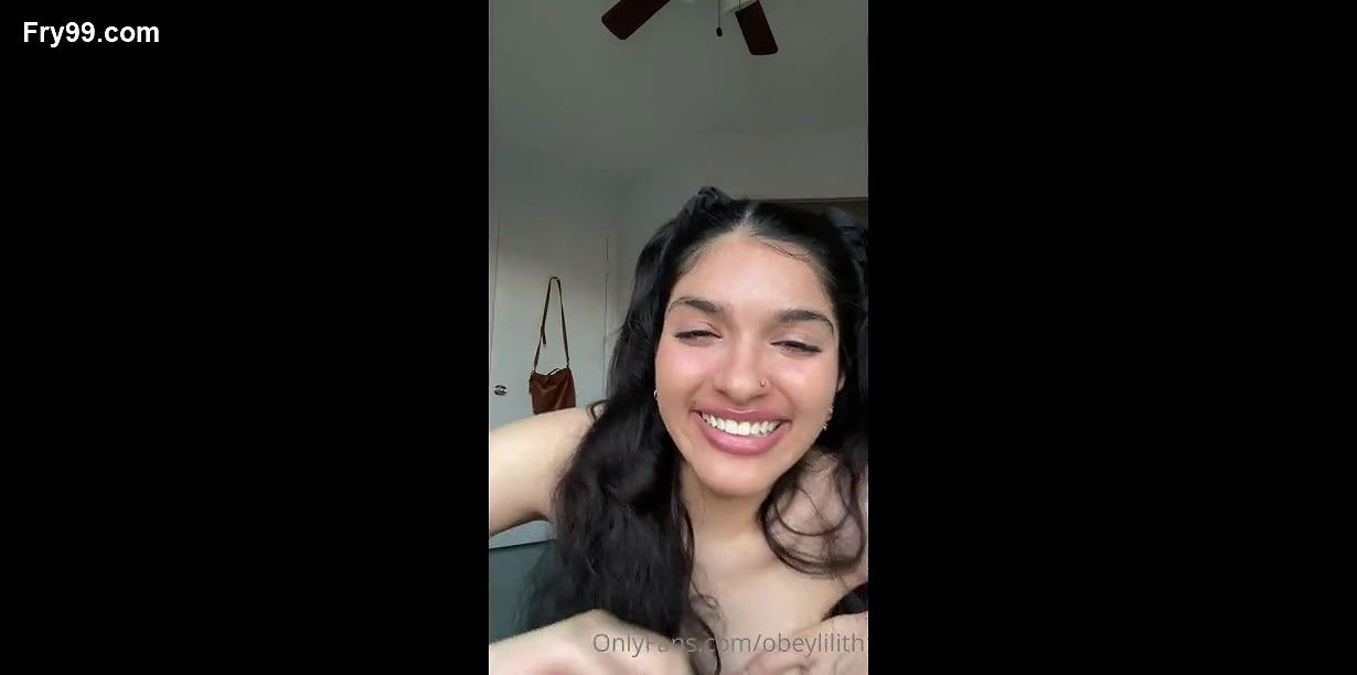 SUPER HOT CUTE NRI BABE VIDEOS