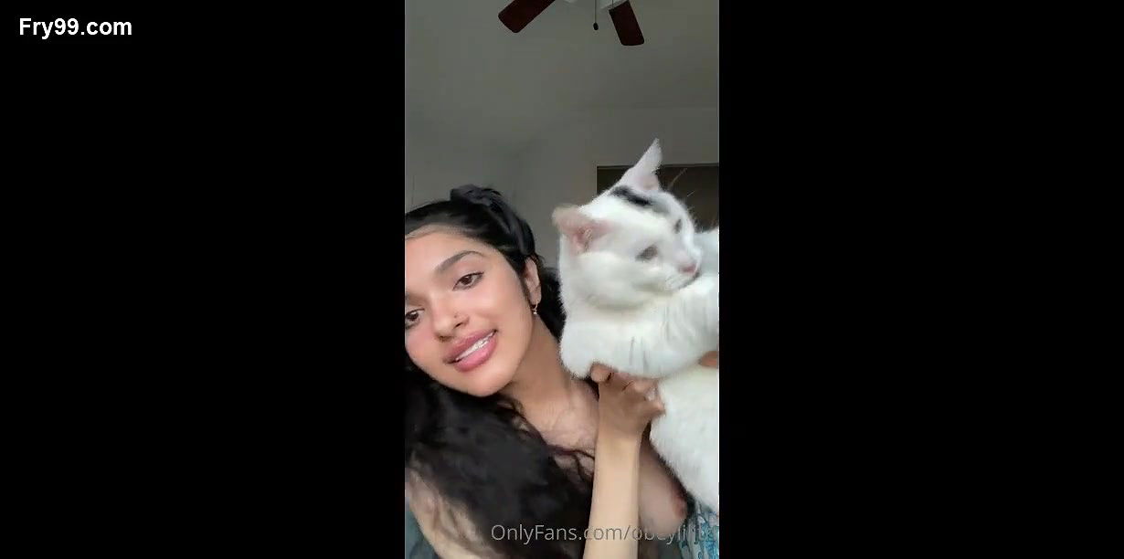 SUPER HOT CUTE NRI BABE VIDEOS