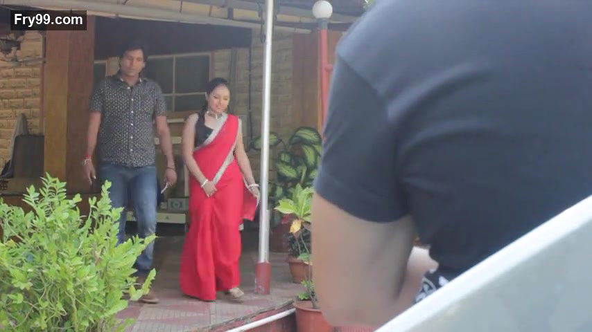 Bhabhi Aur Husband Ki Friend Making Romance